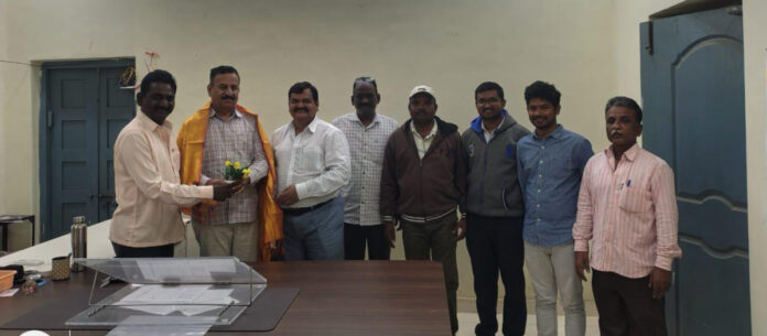 ఎస్ఆర్ఎస్పి ప్రాజెక్ట్ ఎస్ఈ కి ఘన సన్మానం