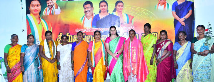 Saritamma honours Sarpanch and Upasarpanch