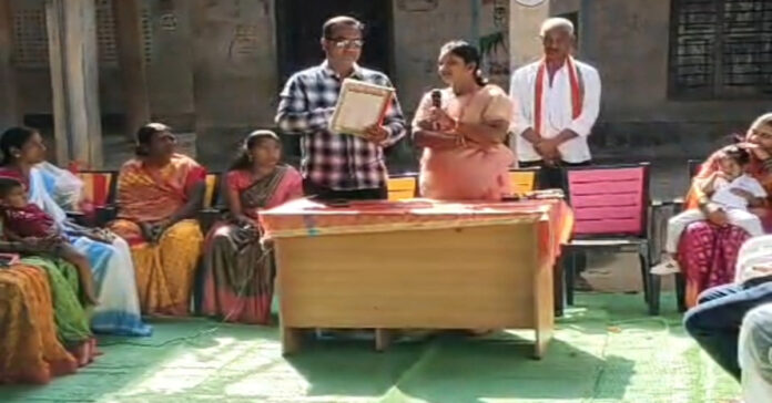 ఘనంగా సర్పంచ్ జయశ్రీ ప్రమాణస్వీకారం