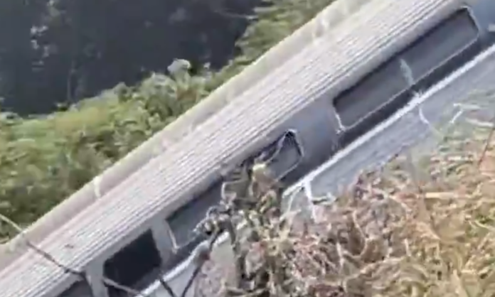 మెక్సికోలో ఘోర రైలు ప్రమాదం.. 13మంది మృతి