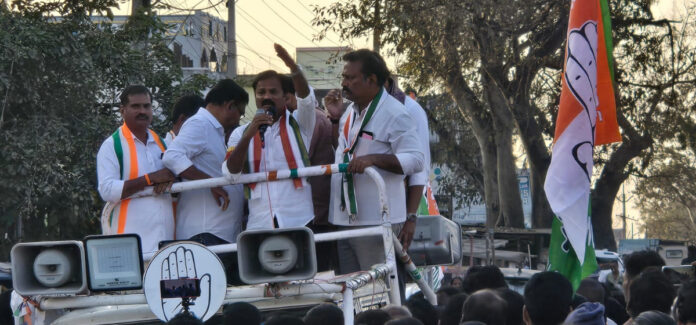 కాంగ్రెస్ కు అండగా ఉండి మన అభ్యర్థులను గెలిపించండి: ఎమ్మెల్యే