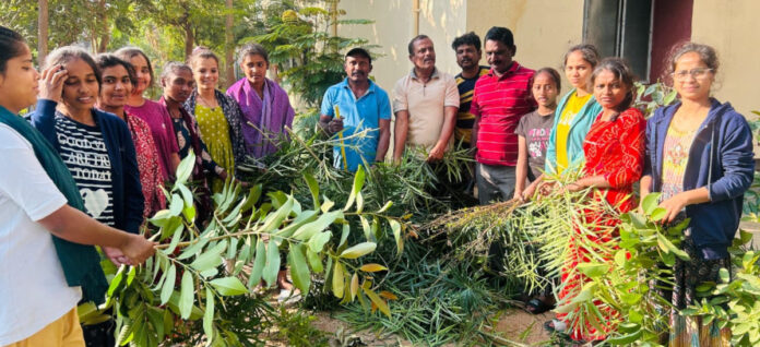 బాలికల వసతి గృహంలో స్వచ్ఛ భారత్