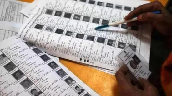 బెంగాల్ ఓటర్ల జాబితా నుంచి 43 లక్షల మంది తొలగింపు..!