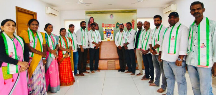 Tributes to Srikanthachari