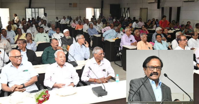 అందెశ్రీని ప్రపంచానికి పరిచయం చేసింది సమాచార శాఖనే