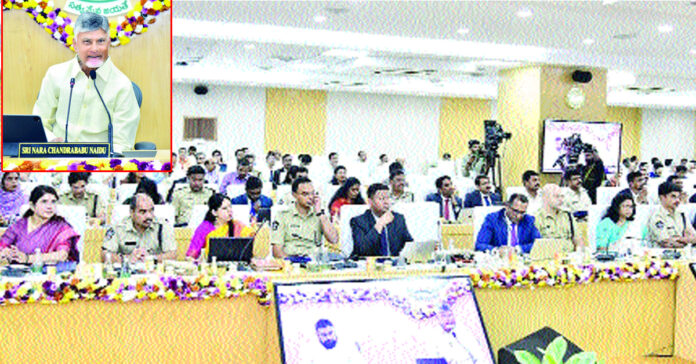 నేరాలు పెరుగుతున్నాయి