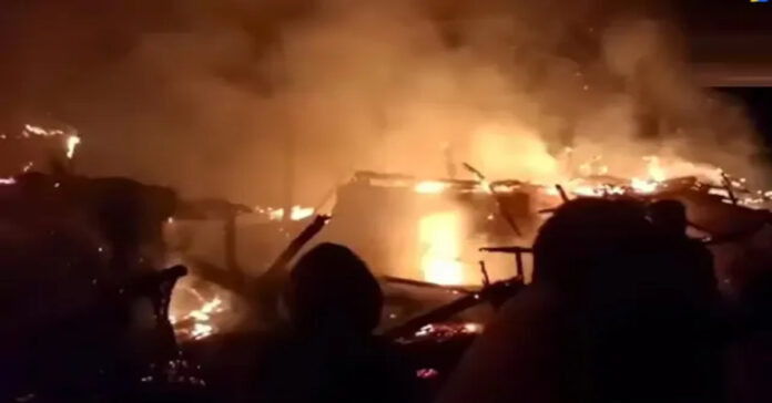 అగ్ని ప్రమాదం.. వృద్ధురాలు సజీవదహనం