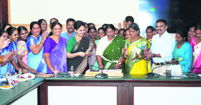 కేరళ తరహాలో అత్యంత పేదరిక నిర్మూలన కోసం ప్రత్యేక ప్రణాళికలు