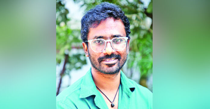 శేఖర్ కమ్ములతో పోల్చడం హ్యాపీ