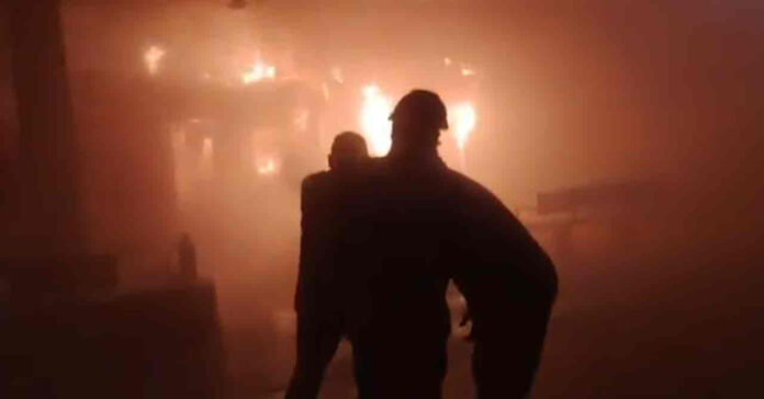 రైలు ప్రమాద ఘటన.. హెల్ప్లైన్ నంబర్లివే