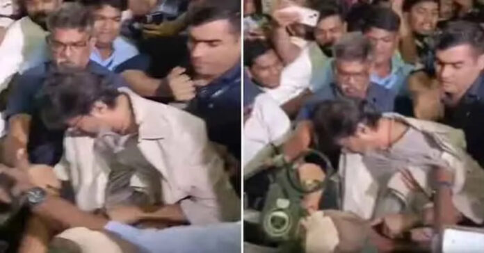 అభిమానుల అత్యుత్సాహం.. చెన్నై ఎయిర్పోర్ట్లో కిందపడిపోయిన హీరో విజయ్