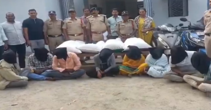 ఐటీ జాబ్ వదిలేసి గంజాయి రవాణా…యువతి అరెస్ట్