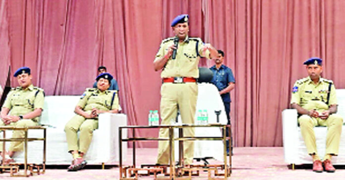 We should celebrate the New Year peacefully.