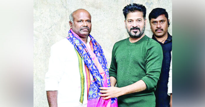 The Kondareddypalli sarpanch met with the Chief Minister.