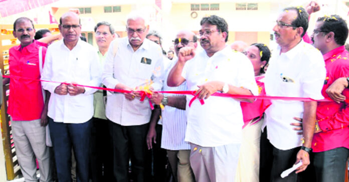 శ్రామిక విభజనను వ్యతిరేకిద్దాం