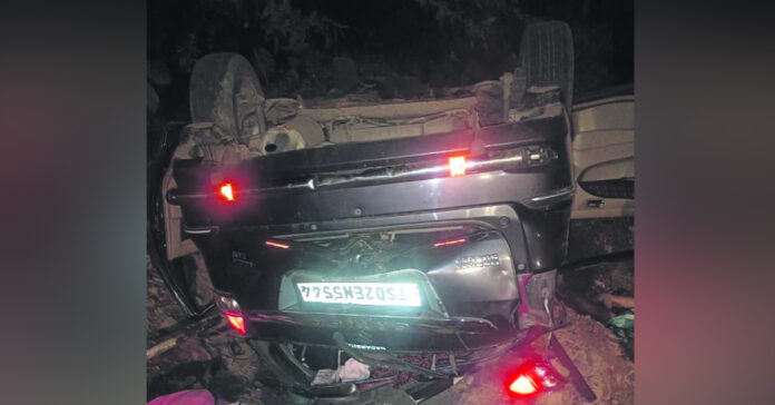 A car overturned from the bridge; four people died.
