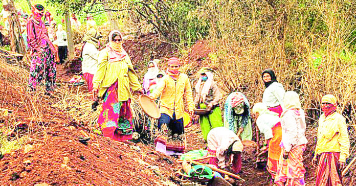 ‘ఉపాధి’ చట్టమే ఉండాలి