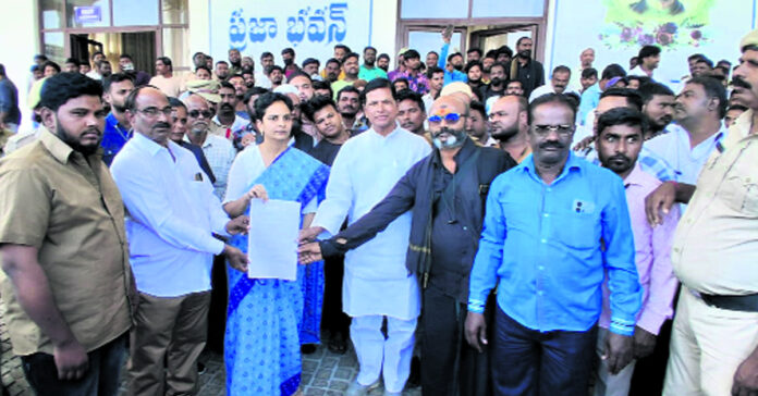 పోర్టర్ యాప్ డ్రైవర్ల సమస్యలు పరిష్కరించాలి