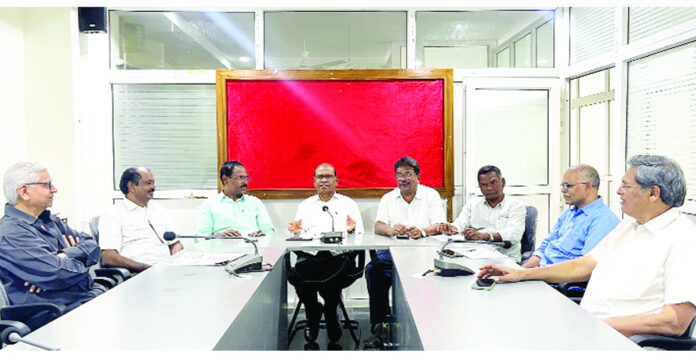 మోడీ శ్రామిక ప్రజల వ్యతిరేకి