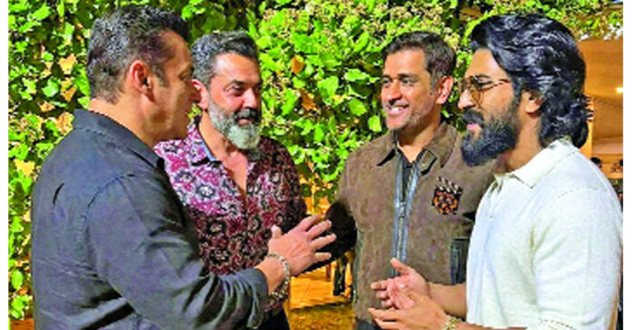 Salman Khan's birthday was celebrated grandly.