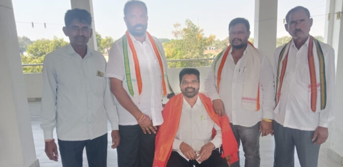 Vonna Tirupati Rao takes oath as Tadicherla 9th ward member