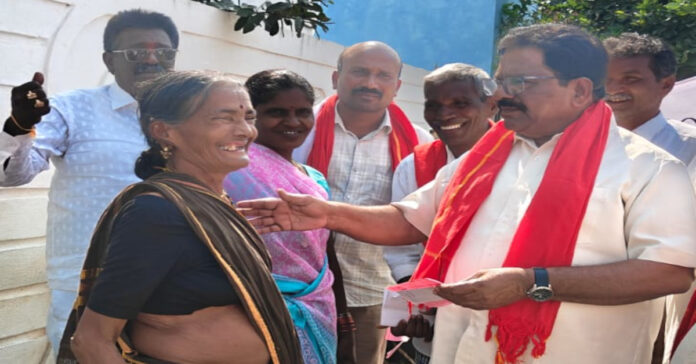 We should vote for working leaders and make them win.