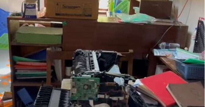 బంగ్లాదేశ్లో ‘ఛాయానౌత్’ ధ్వంసం