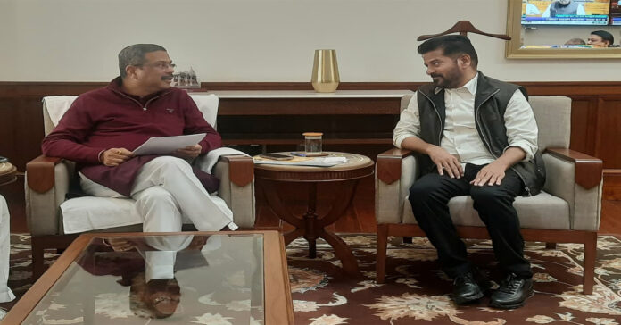 హైదరాబాద్కు ఐఐఎం మంజూరు చేయాలి: సీఎం రేవంత్ రెడ్డి