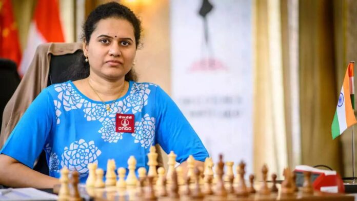 రికార్డు సృష్టించిన కోనేరు హంపి