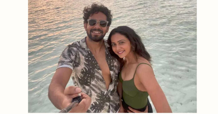 డ్రగ్స్ కేసులో ప్రముఖ నటి సోదరుడు పరారీ