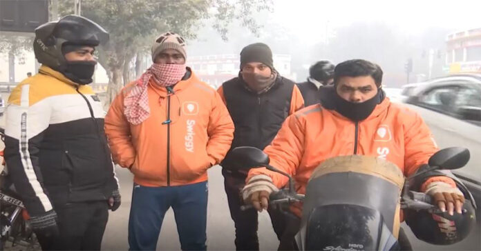 గిగ్ వర్కర్లు సమ్మె..స్తంభించిన ఆన్లైన్ డెలవరీలు