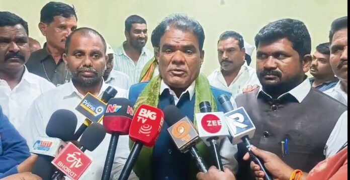 రాష్ట్రంలో ఎస్సీ, ఎస్టీలపై పెరుగుతున్న దాడులు