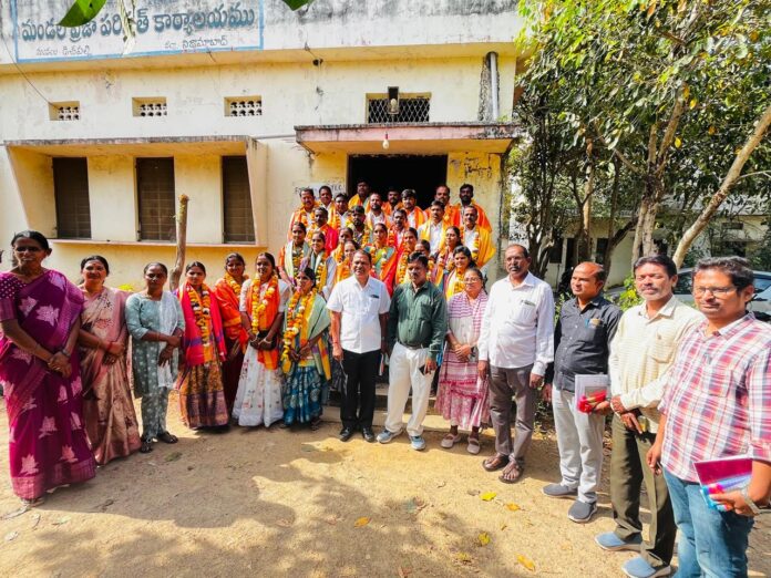 గ్రామాల అభివృద్ధికి ప్రతి అధికారి సహాయం అందజేస్తం..