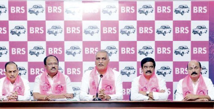 రిటైర్మెంట్ అయినా అధికారులను వదిలిపెట్టం