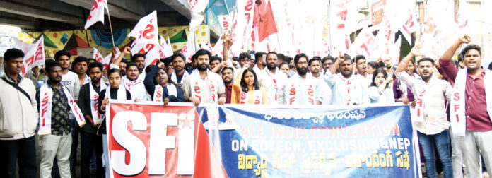 The education sector is in the abyss.