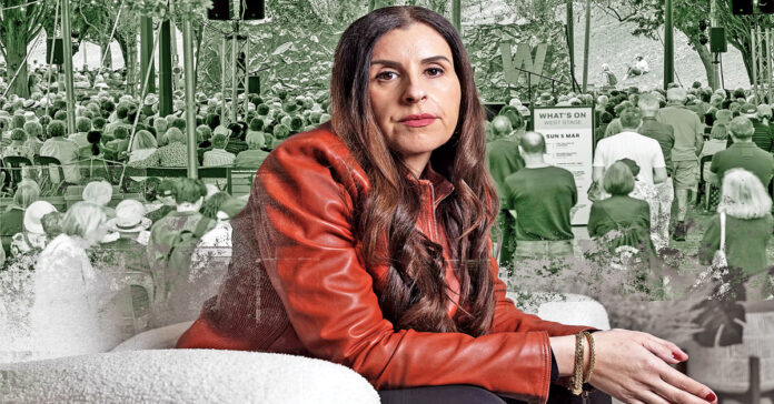 పాలస్తీనా రచయిత్రిపై వేటు