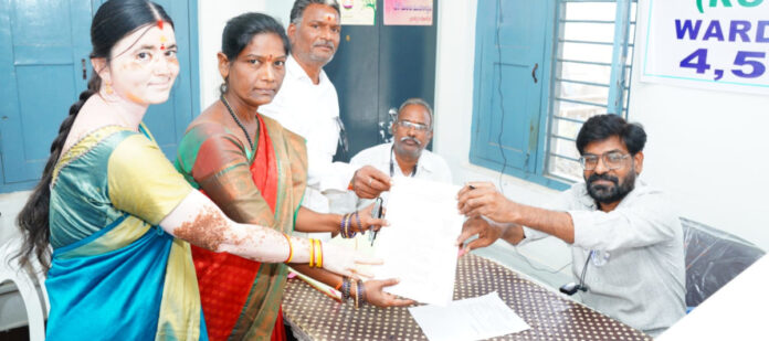 ఆలేరులో 77 నామినేషన్ల స్వీకరణ