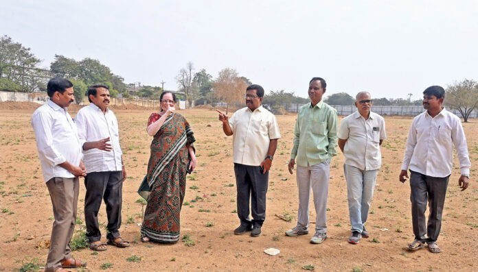 AIDWA public meeting will be held in Hyderabad on the 25th.