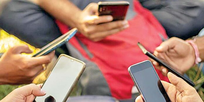 సోర్స్ కోడ్ ఇవ్వాల్సిందే