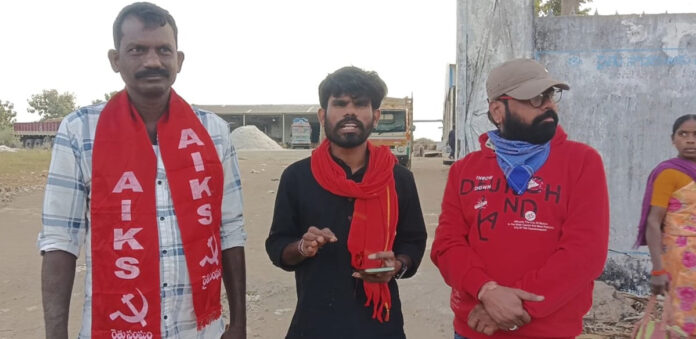 రుద్ర జిన్నింగ్ మిల్లుపై చర్యలు తీసుకోవాలి