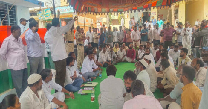 అద్దె రూమ్ లకు వేలం – పంచాయతీకి భారీగా ఆదాయం