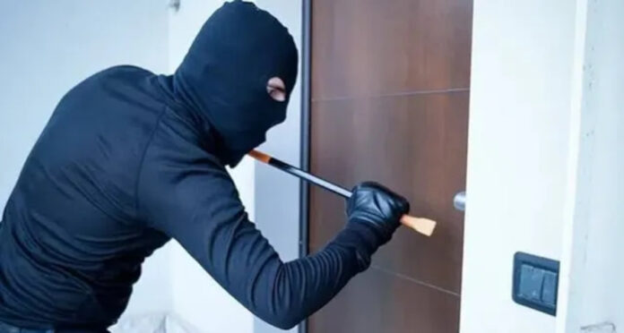 Burglary in locked houses in town