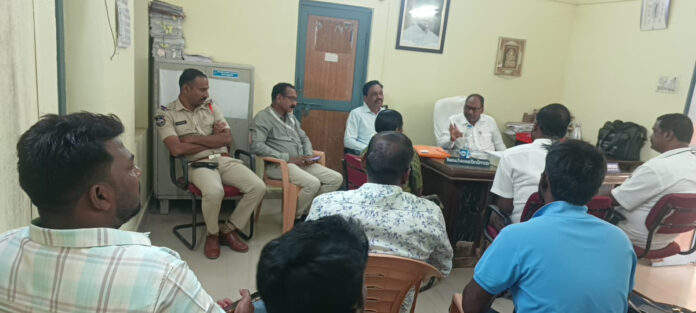 మండల స్థాయిలో సీఎం కప్ క్రీడలు విజయవంతం చేయాలి