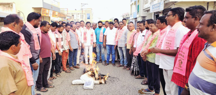 సీఎం రేవంత్ కక్ష్యసాధింపు చర్యలు పరాకాష్టకు చేరాయి
