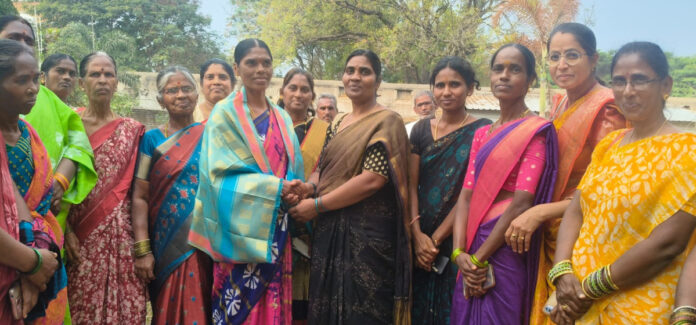 సీపీఐ(ఎం) వార్డ్ మెంబర్ కు సన్మానం