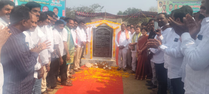 గ్రామీణ వైద్యులకు అండగా కాంగ్రెస్ ప్రభుత్వం