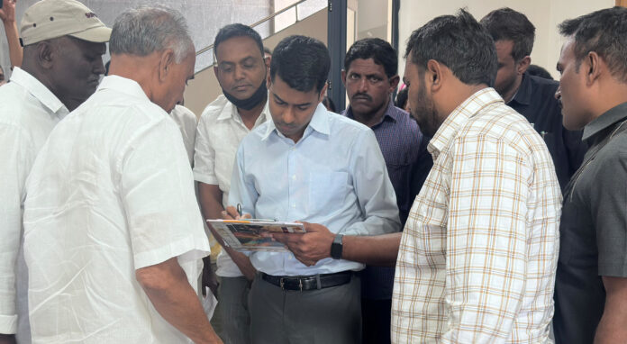 ఇంటిగ్రేటెడ్ స్కూల్ వైపు నుంచే బైపాస్ రోడ్ నిర్మాణం చేపట్టాలి