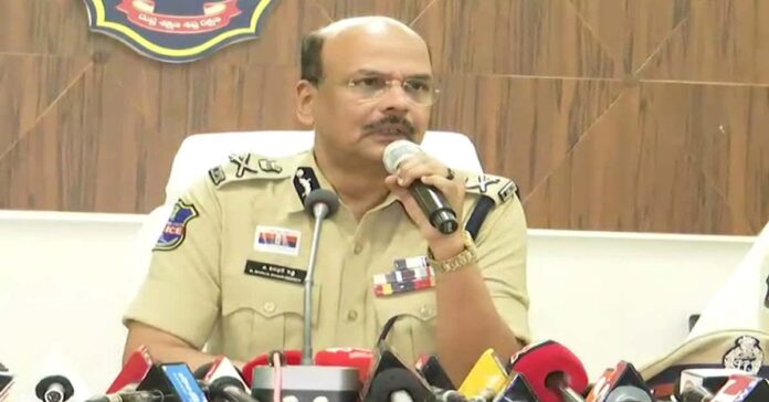 ప్రజలకు మరింత చేరువగా పోలీసులు