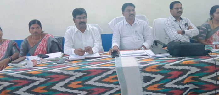 సంఘ నిర్వాహణపై ఆర్థిక క్రమశిక్షణపై సమీక్ష నిర్వహించిన డిఆర్డి ఓ