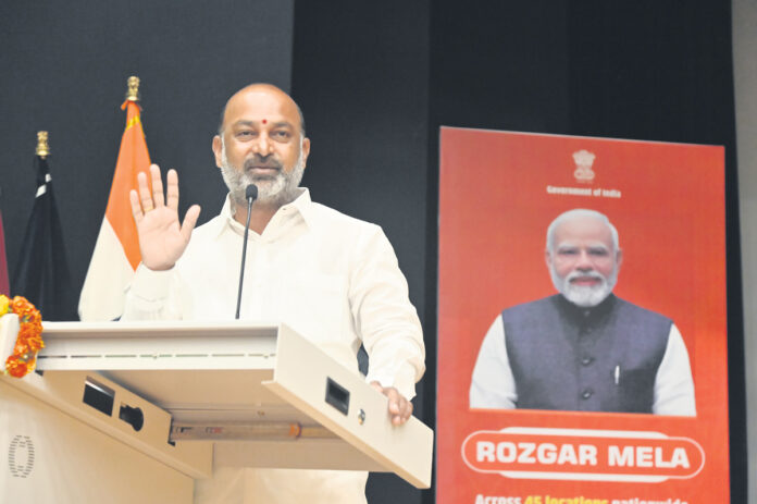 సింగరేణిలో దోపిడీపై విచారణ జరపాలి